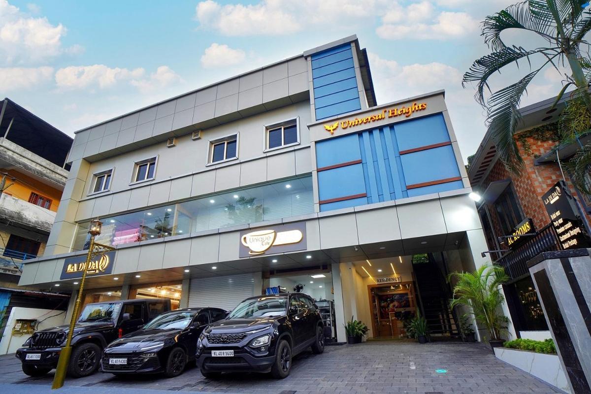Universal Residency Perumpāvūr Exteriör bild